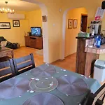 Skalolazka Villa *
