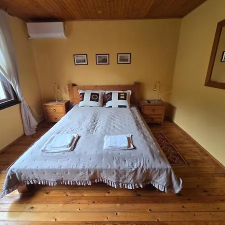 Skalolazka Villa *